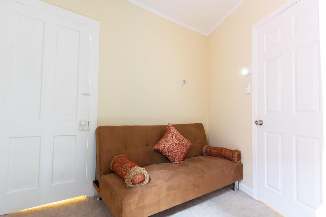 Lovely House In Bangor Paヴィラ エクステリア 写真