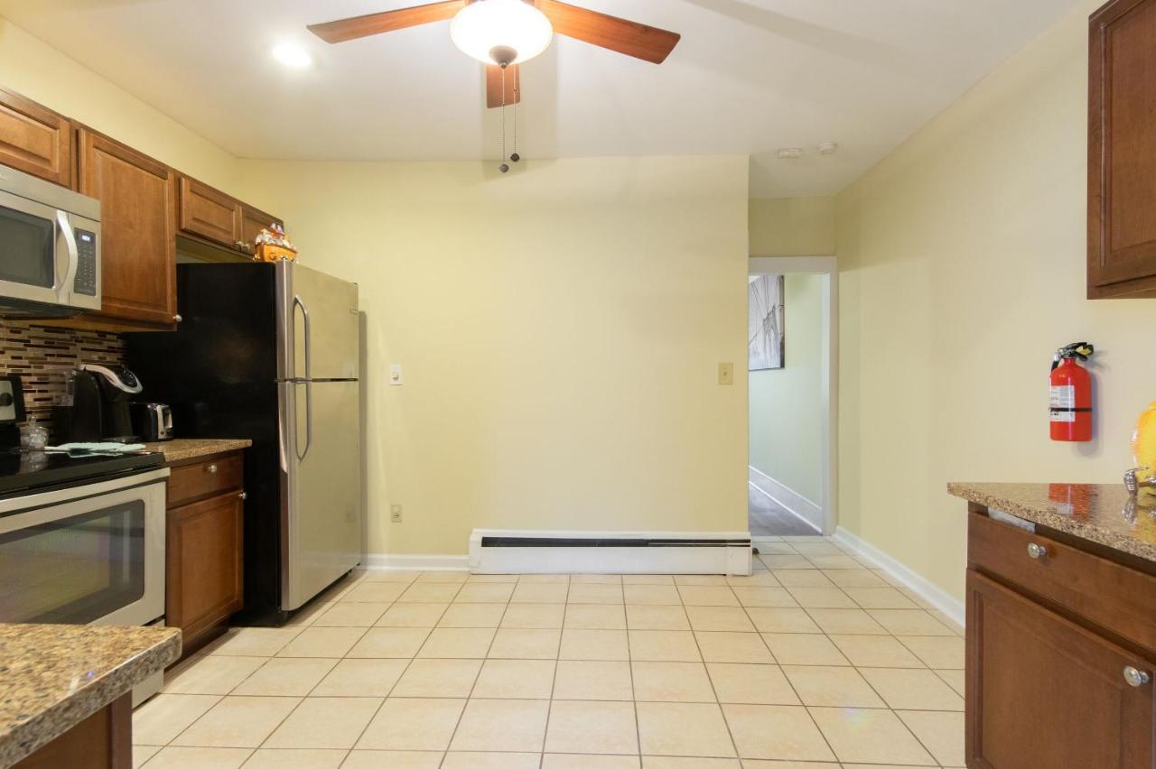 Lovely House In Bangor Paヴィラ エクステリア 写真