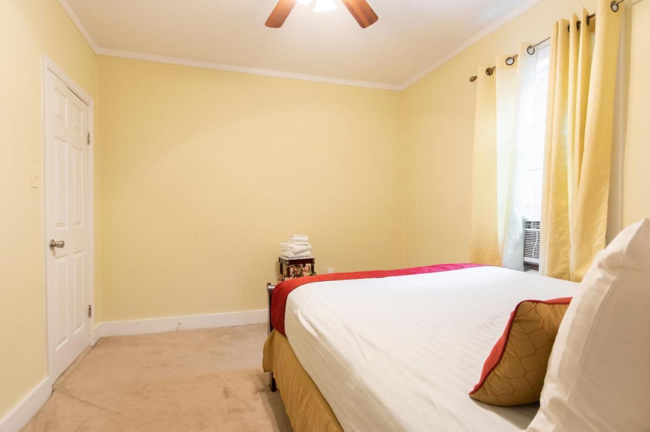 Lovely House In Bangor Paヴィラ エクステリア 写真