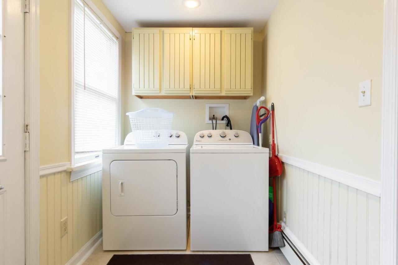 Lovely House In Bangor Paヴィラ エクステリア 写真
