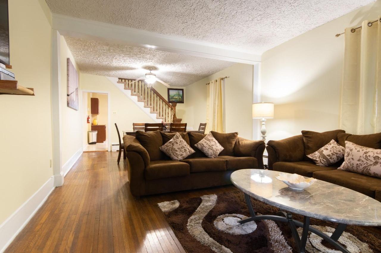 Lovely House In Bangor Paヴィラ エクステリア 写真