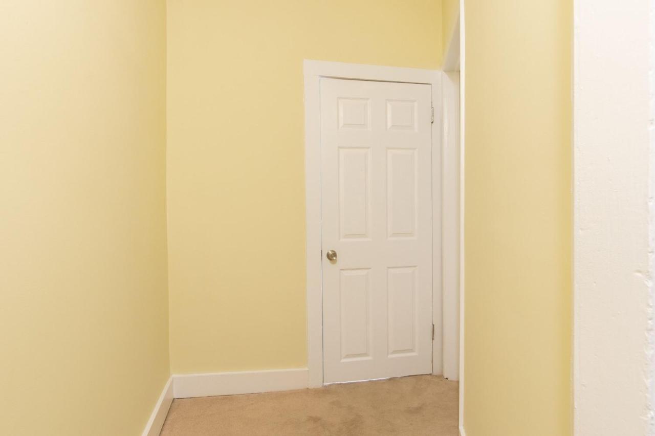 Lovely House In Bangor Paヴィラ エクステリア 写真