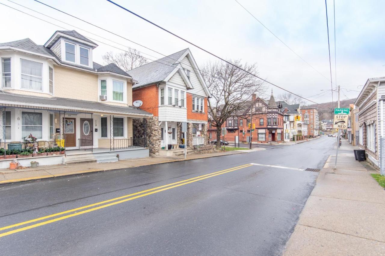 Lovely House In Bangor Paヴィラ エクステリア 写真